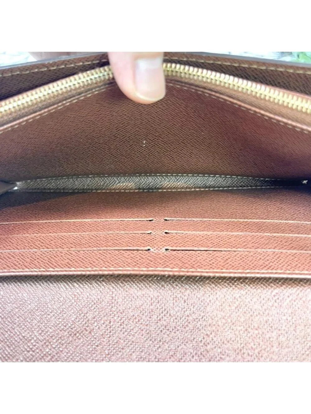 Louis Vuitton Portefeuille Sarah Monogram Wallet